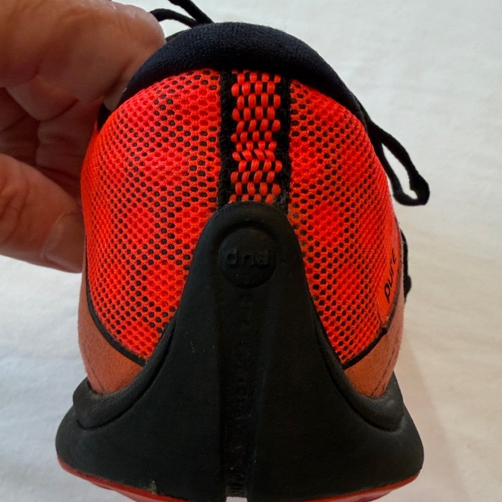Brooks Sneakers Running Shoes orange black size 8.5 pure grit - Picture 11 of 12